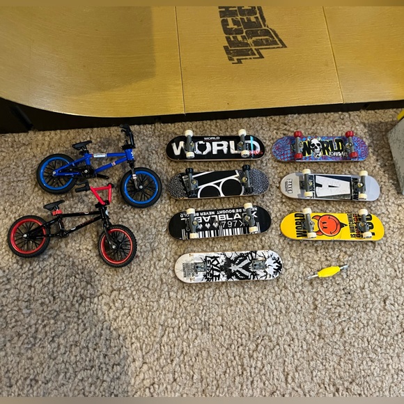 Tech Deck Bundle - Picture 2 of 4